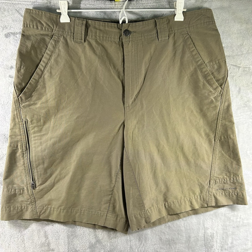 Columbia‎ GRT Omni Shade Cargo Shorts Size 36 Light Olive Khaki